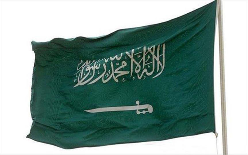 سفیر عربستان در مصر: به تهاجم موشکی رژیم ایران پاسخ خواهیم داد