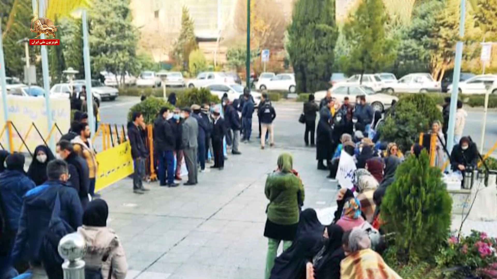 تجمع اعتراضی بیماران اس.ام.آو آتروفی عضلانی نخاعی مقابل وزارت بهداشت رژیم