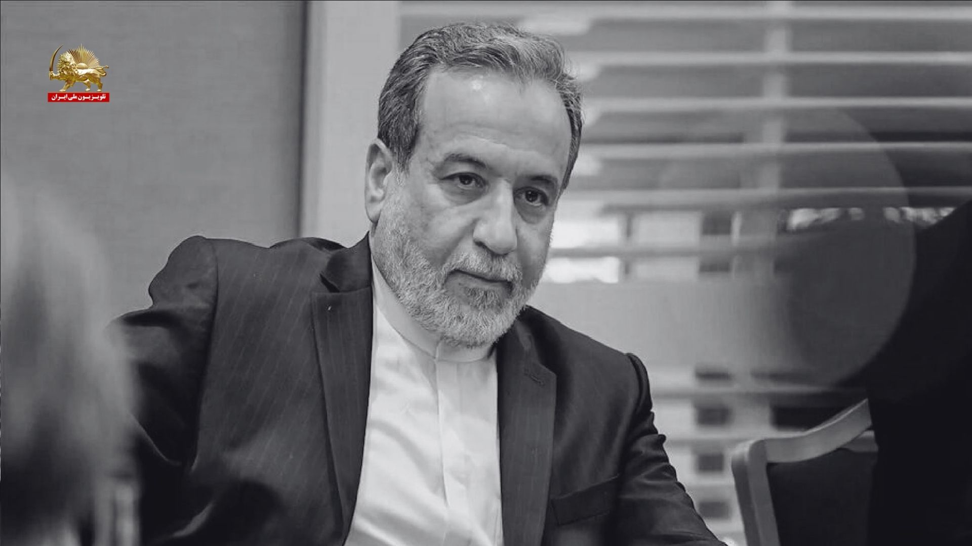 اعتراف وزیرخارجه رژیم بهاستیصال در مرز جنگ و مذاکره؛ عراقچی: نه از مذاکره و نه از جنگ نمیترسیم