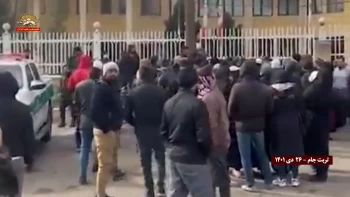 خشم مردم تربت‌جام، تهاجم به فرمانداری و هلال احمر رژیم در اعتراض به بحران گاز