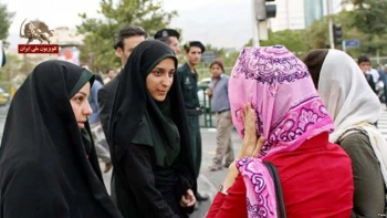 پاسدار حسن‌زاده- بسیجیها در مترو و معابر، تذکرات زبانی می‌دهند