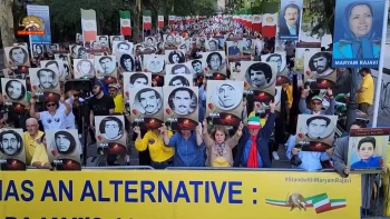 گرامیداشت شهیدان راه آزادی در تظاهرات ایرانیان در نیویورک