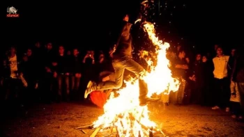 برافروختن آتش در وسط خیابانها در شهرهای مختلف  