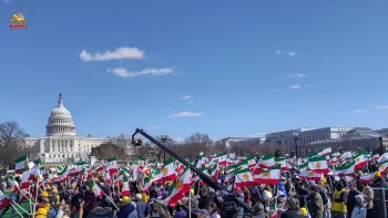 تظاهرات در گرامیداشت روز جهانی زن در مقابل کنگره آمریکا