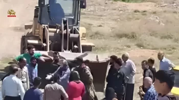 ایلام تخریب یک خانه توسط وحوش خامنه ای  و اعتراض مردم ۱۲فروردین ۱۴۰۴