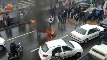 راه دشوار آزادی ـ قسمت سوم ـ تجارب قیامهای اخیر