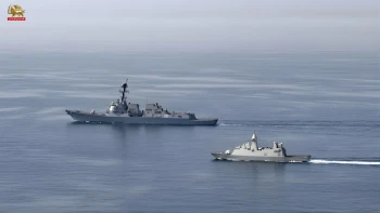 ادامه حملات اسراییل به مراکز تسلیحاتی رژیم ایران، امارات به ائتلاف دریایی می‌پیوندد 