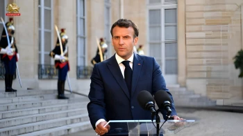 امانوئل ماکرون: تاریخ هرگز برای جلادان مردم گریه نمی‌کند و هیچ‌کس برای آن‌ها متأسف نخواهد شد