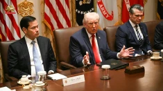 وال‌استریت ژورنال- نشست اضطراری مقام‌های ارشد دولت ترامپ در کاخ سفید درباره تنگه هرمز و ازسرگیری درگیری‌ها