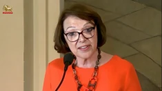 دومینیک آتیاس: مریم اکبری منفرد ۱۷ سال به‌خاطر پایبندی به ارزش‌های مجاهدین خلق و ایران آزاد در زندان رژیم ایران بود