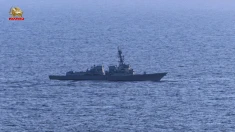 سنتکام: ناوشکن آمریکایی کشتی باری رژیم آخوندی را رهگیری و به سمت ایران بازگرداند