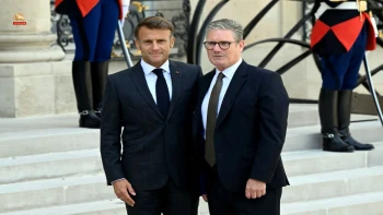 تأکید نخست‌وزیر انگلستان و رئیس‌جمهور فرانسه بر ضرورت آتش‌بس پایدار و تأمین امنیت تنگه هرمز