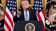 ترامپ: تهران باید پرچم سفید تسلیم را بالا ببرد / محاصره بنادر ایران به‌خوبی جواب می‌دهد