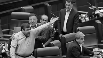 تشدید جدال باندهای ارتجاع بر سر مذاکره، حملات متقابل دو رسانه حکومتی رجانیوز و تسنیم بالا گرفت