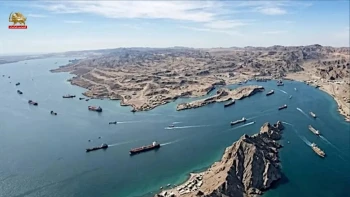  فرماندهی نیروی دریایی سپاه پاسداران رژیم آخوندی تهدید به تهاجم سنگین علیه مراکز آمریکایی کرد