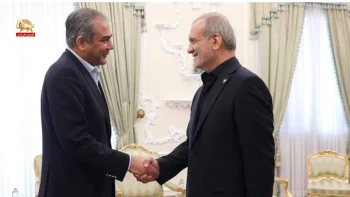 گفتگوی پزشکیان با وزیر کشور پاکستان درباره مذاکرات پنهانی با آمریکا و ادعای آزمودن راه‌های پرهیز از جنگ