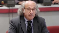 درگذشت استاد رضا اولیا  نقاش، مجسمه‌ساز، نویسنده و هنرمند، پس از ۶ دهه نبرد با دو دیکتاتوری شاه و شیخ