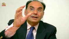 ویدال کوادراس در مصاحبه اختصاصی: راه حل سوم تنها استراتژی کارساز برای سرنگونی رژیم ایران است