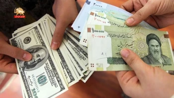 ارزپاشی برای نجات ریال یا بنزین روی آتش؟ دلار ۲۰۰ هزار تومانی چه چیزی را افشا می‌کند؟