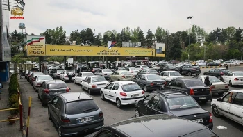بنزین نیست یا پولش نیست؟ وقتی «ناترازی» برای مردم یعنی صف و برای آقازاده‌ها یعنی فراوانی!