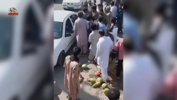 حمله وحوش خامنه‌ای به دستفروشان محروم بلوچ در ایرانشهر