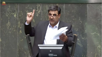 تشدید جدال باندها در رأس رژیم؛ حمله به پزشکیان بر سر بحران اقتصادی 