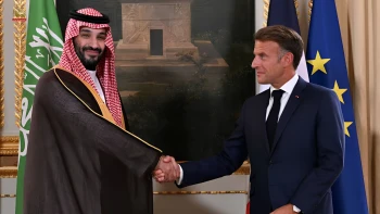 سفر ماکرون به عربستان، کاهش حضور دیپلماتیک آمریکا در منطقه